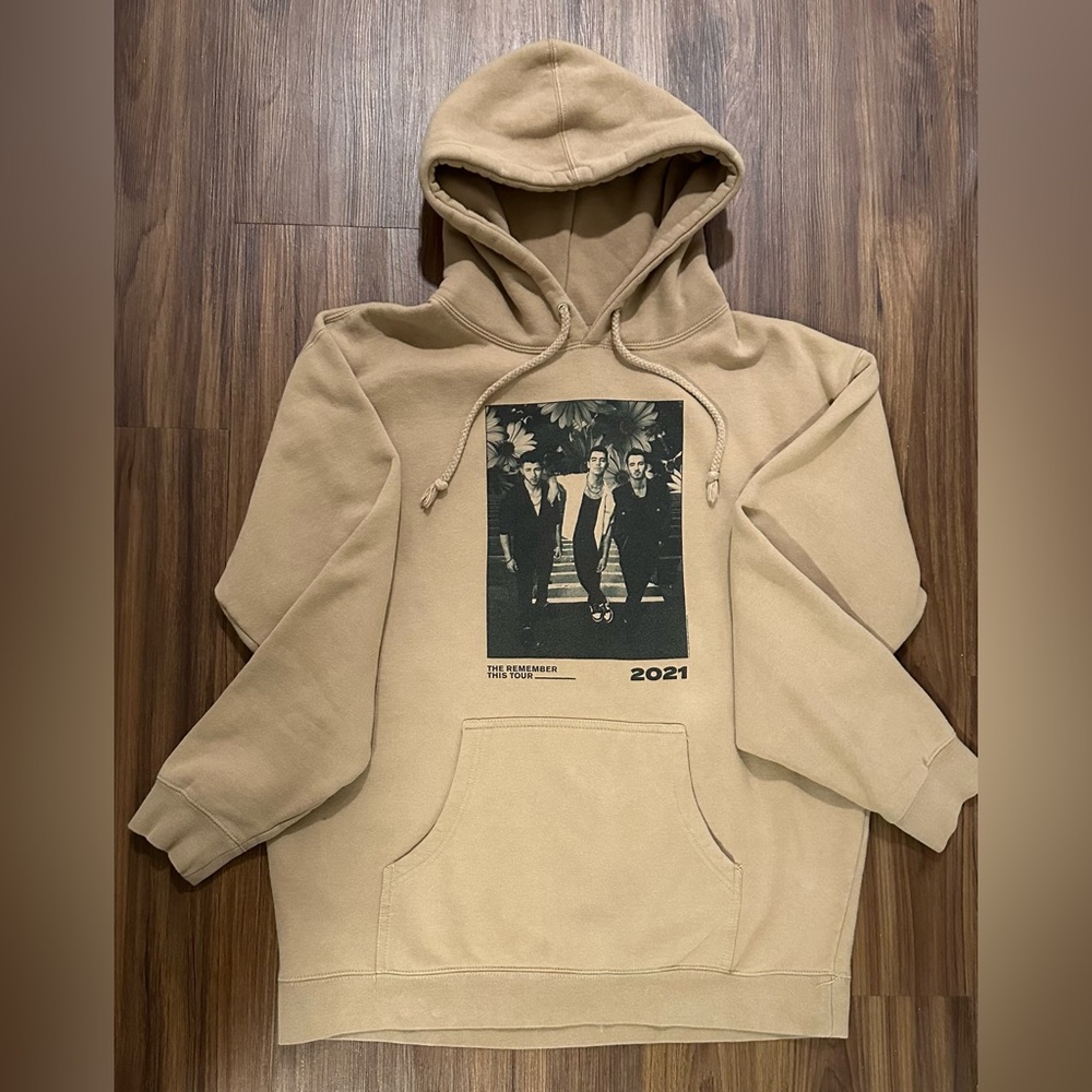 Jonas Brothers - The Remember This Tour 2021 Tan Hoodie - Size: L